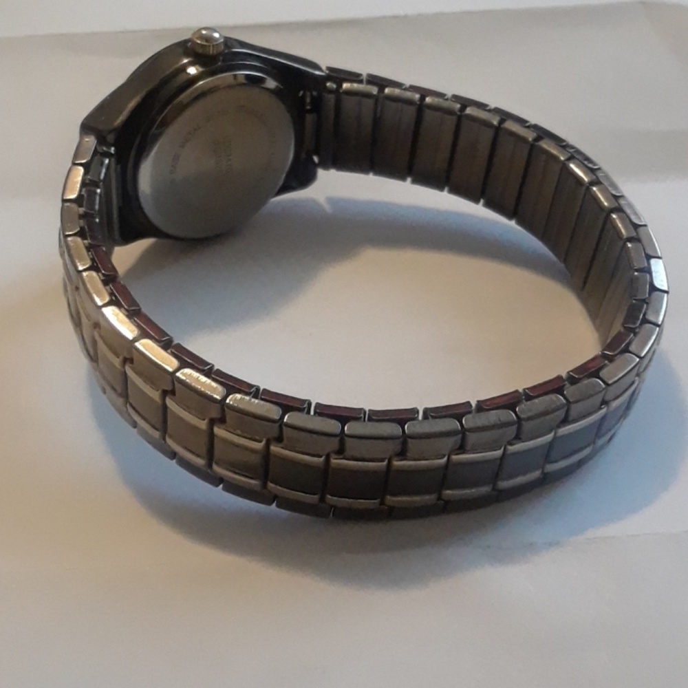 Watch - Picture 2 of 2